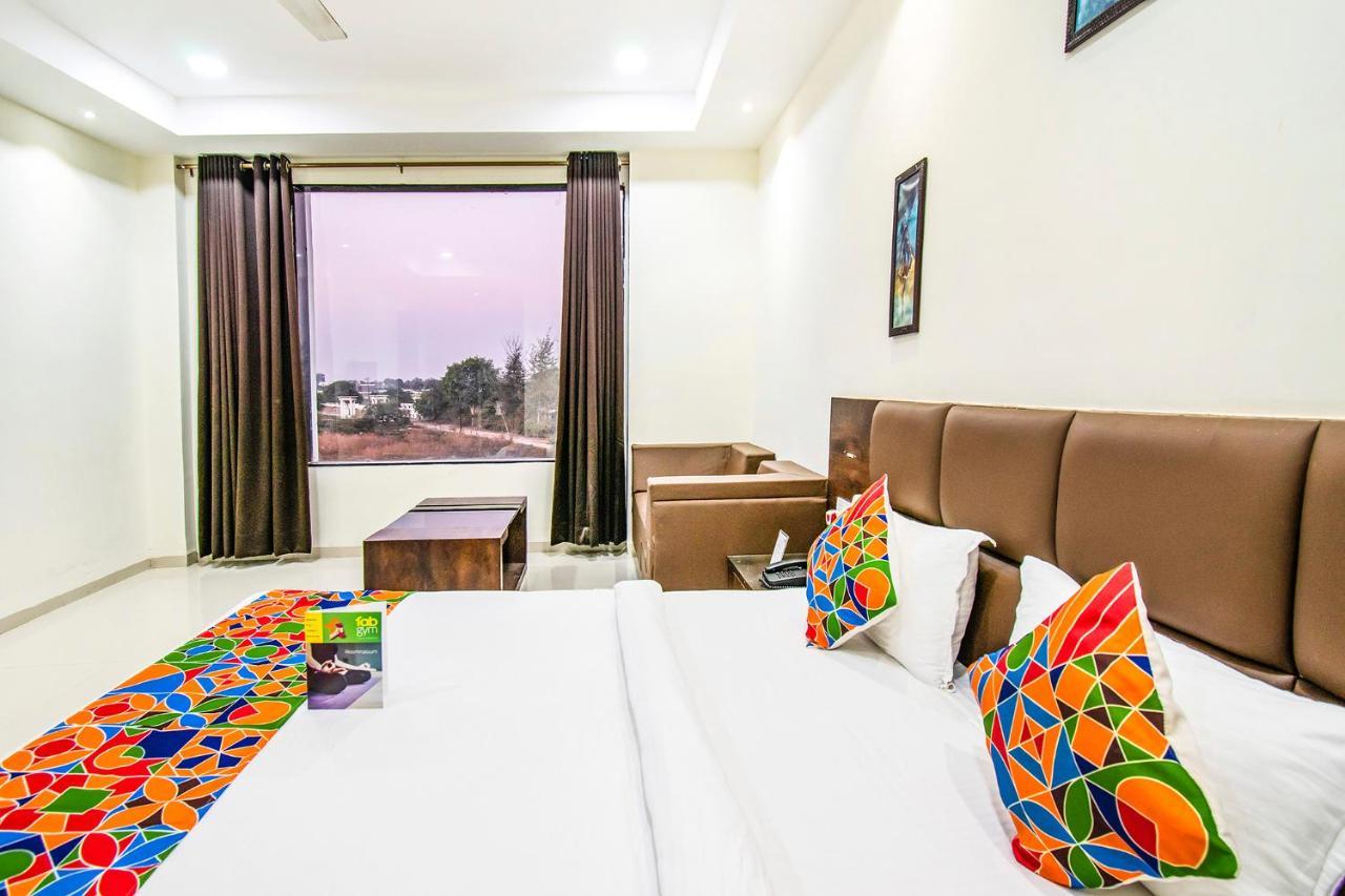 Fabhotel Amrit Greens Indore Airport Exterior foto